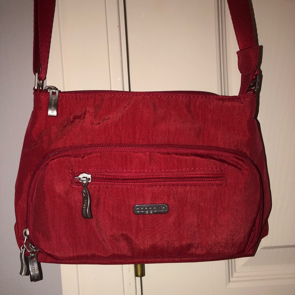 Baggallini purse